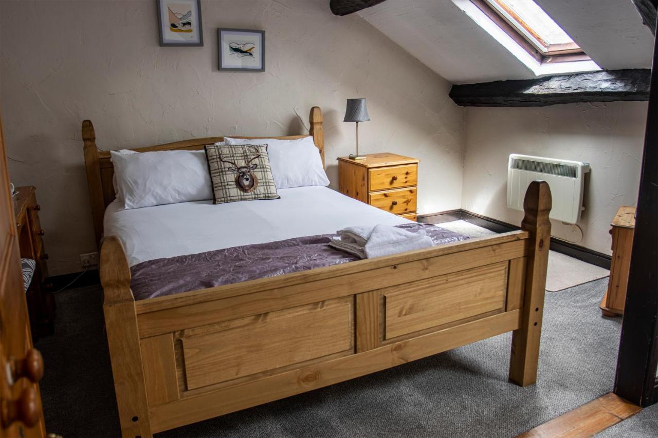 White Hart Inn Bouth Zewnętrze zdjęcie