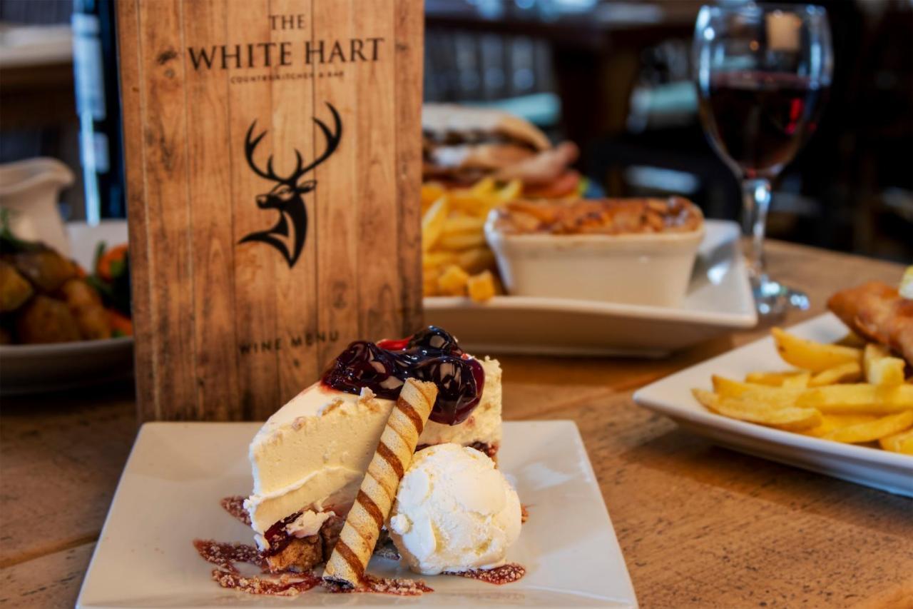 White Hart Inn Bouth Zewnętrze zdjęcie