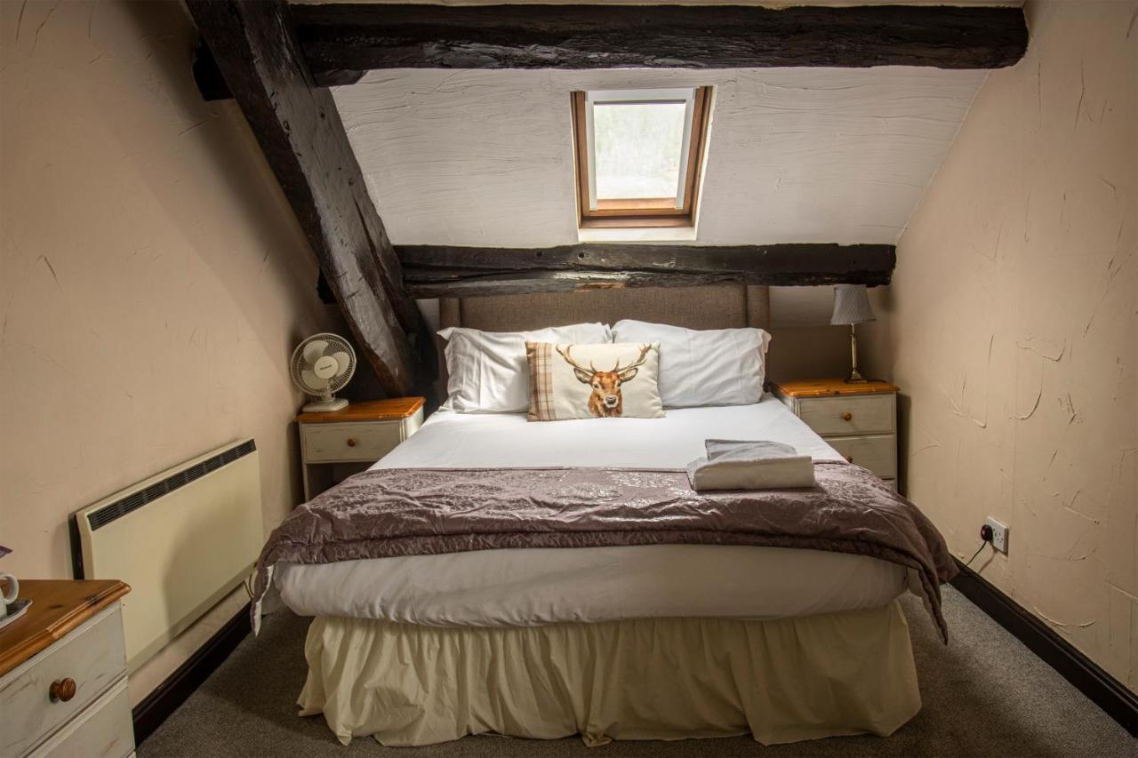 White Hart Inn Bouth Zewnętrze zdjęcie
